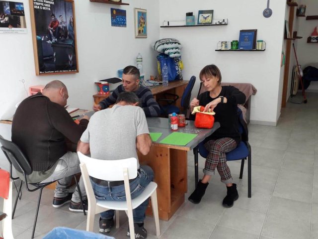 Laboratorio creativo e riciclo comunità di Ortacesus