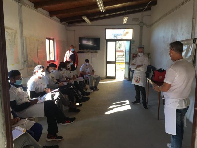 le lezioni del corso mani in pasta di palombara